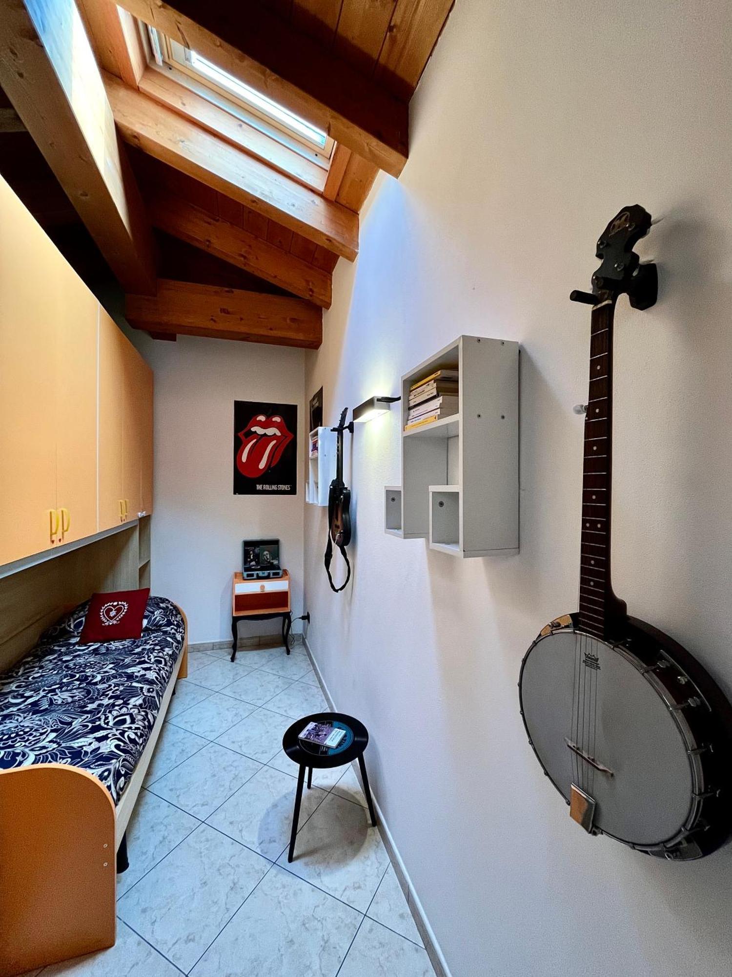Art Music House Lake Como Донґо Екстер'єр фото